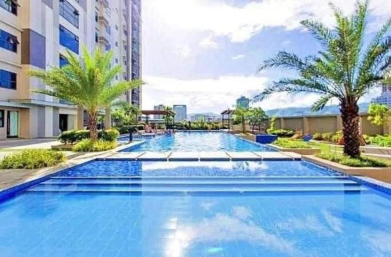 Horizon 101 A12 Shortwalk To Mango Avenue & Robinson Mall Cebu ภายนอก รูปภาพ